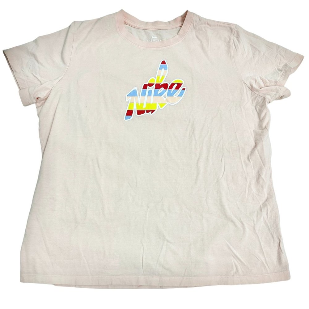 The Nike T-Shirt Women Pink Adult Size XL Short Sleeves Pre-owned